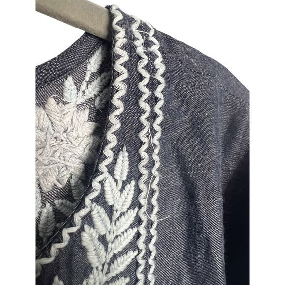 Roller Rabbit Abigail Dress Size Medium Boho Embroidered Blue White Cotton Denim - Picture 5 of 9